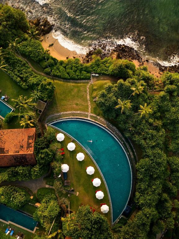 Cape Weligama oceanfront luxury resort